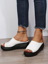 Ladies Leather platform Clogs