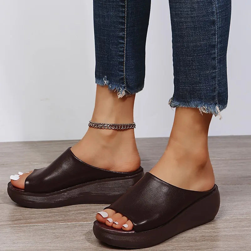 Ladies Leather platform Clogs