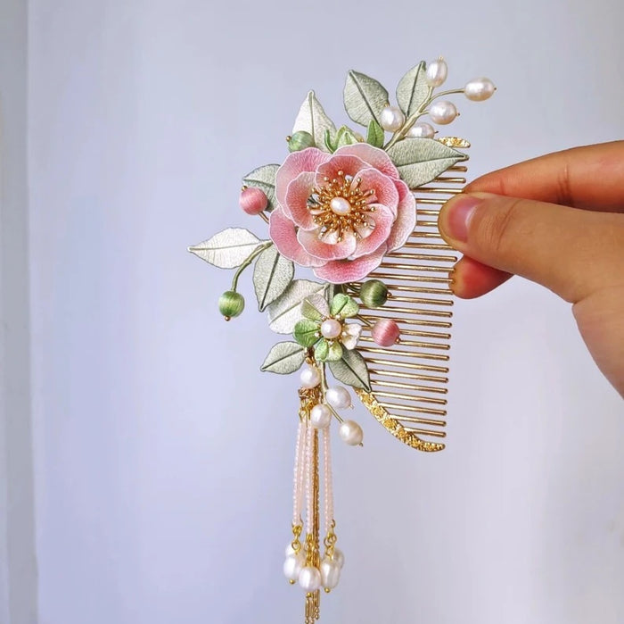 Classy Floral Festive Hairpin